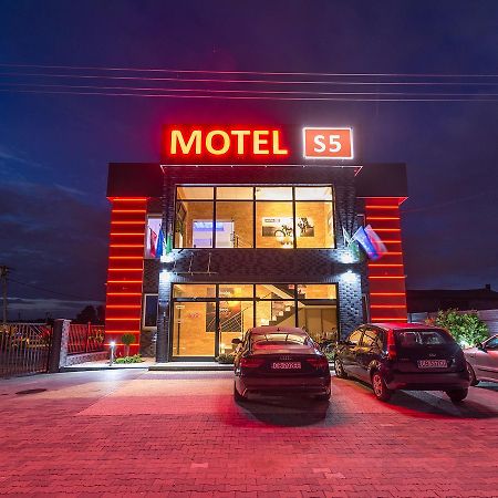 Zbrachlin Motel S5 מראה חיצוני תמונה